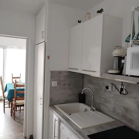 Joli Studio Vue Port *