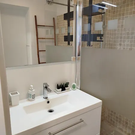 Joli Studio Vue Port *